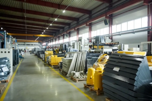 Production hall of modern factory WYRD8 H7