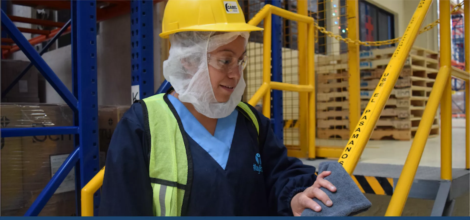 Cómo elegir una empresa de limpieza industrial en México