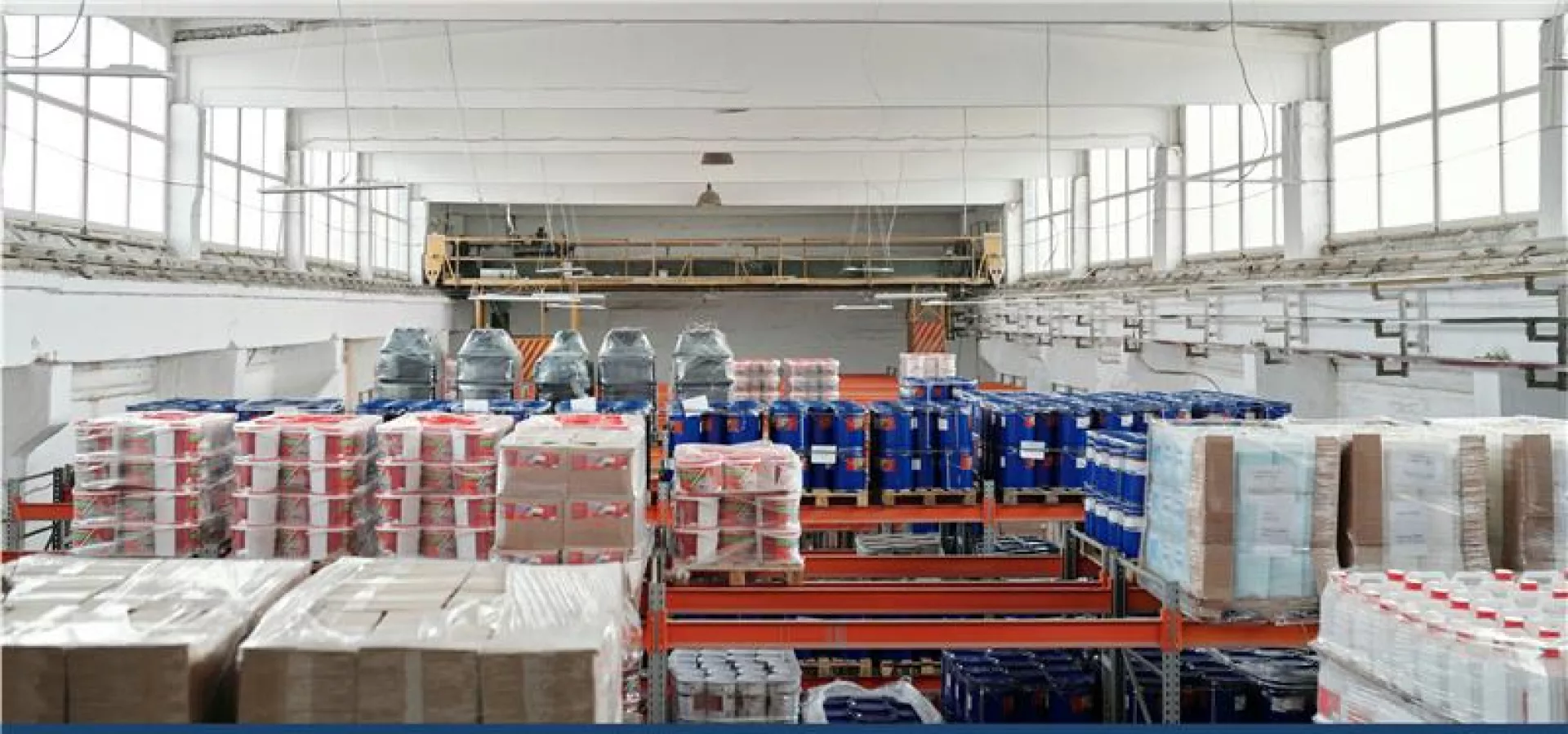 Trabajo de limpieza en CEDIS