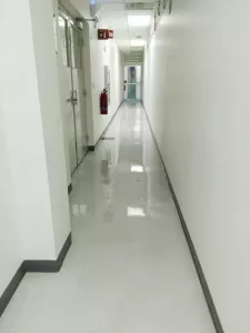 Limpieza de pisos epoxicos